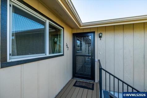 157 NE Fern Court Dallas OR 97338