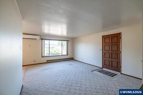 157 NE Fern Court Dallas OR 97338