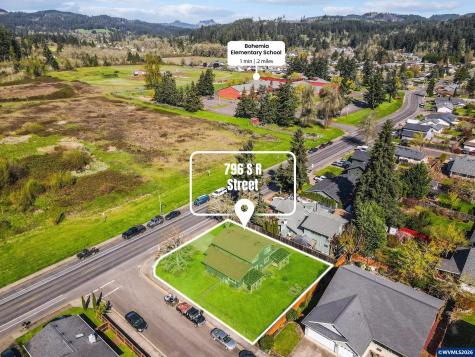 796 S R Street Cottage Grove OR 97424
