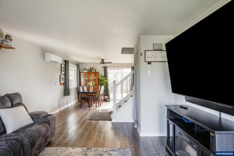 796 S R Street Cottage Grove OR 97424