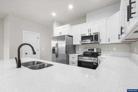 228-230-232 W Clay Street Monmouth OR 97361