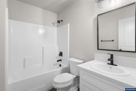 228-230-232 W Clay Street Monmouth OR 97361