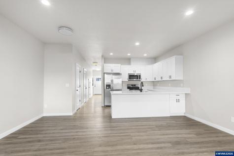 228-230-232 W Clay Street Monmouth OR 97361