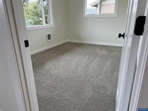 1150 Wyatt (-1160) Avenue Stayton OR 97383