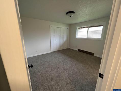 1150 Wyatt (-1160) Avenue Stayton OR 97383