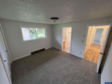 1150 Wyatt (-1160) Avenue Stayton OR 97383