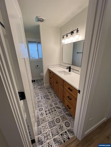 1150 Wyatt (-1160) Avenue Stayton OR 97383