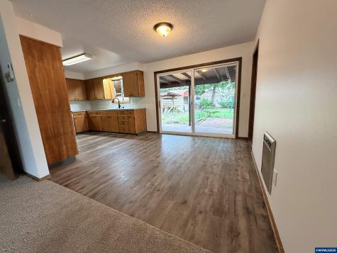 1150 Wyatt (-1160) Avenue Stayton OR 97383