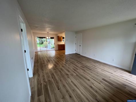1150 Wyatt (-1160) Avenue Stayton OR 97383