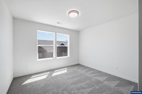 1251, 1255 Brown Street Woodburn OR 97071