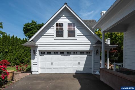 809 NE Evans Street Mcminnville OR 97128