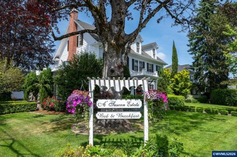 809 NE Evans Street Mcminnville OR 97128