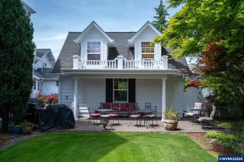 809 NE Evans Street Mcminnville OR 97128