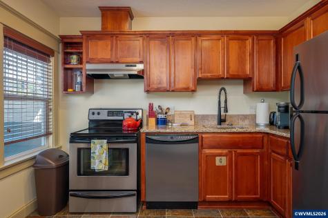 809 NE Evans Street Mcminnville OR 97128
