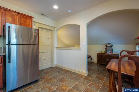 809 NE Evans Street Mcminnville OR 97128