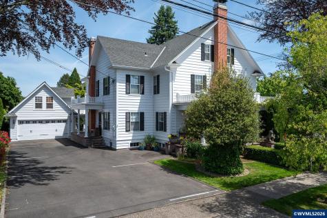809 NE Evans Street Mcminnville OR 97128
