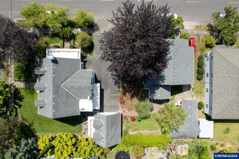 809 NE Evans Street Mcminnville OR 97128