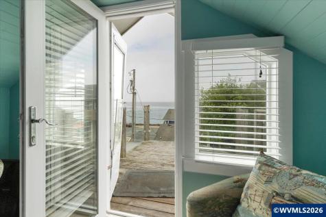 25 NE Clarke Street Depoe Bay OR 97341