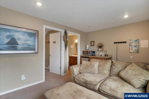 25 NE Clarke Street Depoe Bay OR 97341