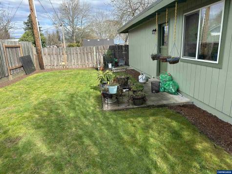 1375 Franklin (-1377) Street NW Salem OR 97304