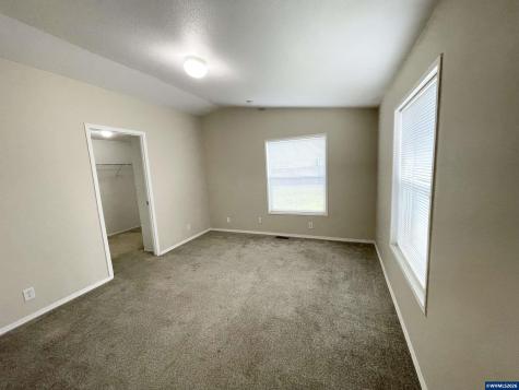 4455 Blueberry (-4445) Lane NE Salem OR 97305