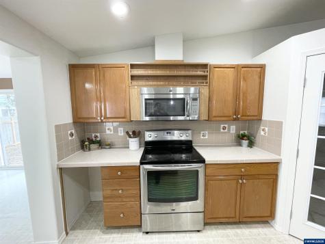 4455 Blueberry (-4445) Lane NE Salem OR 97305