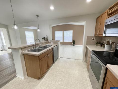 4455 Blueberry (-4445) Lane NE Salem OR 97305