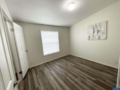4455 Blueberry (-4445) Lane NE Salem OR 97305