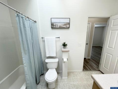4455 Blueberry (-4445) Lane NE Salem OR 97305
