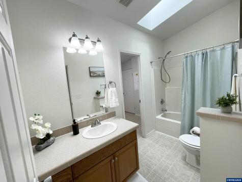 4455 Blueberry (-4445) Lane NE Salem OR 97305