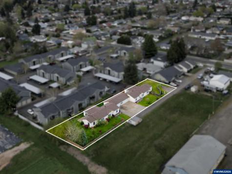 4455 Blueberry (-4445) Lane NE Salem OR 97305
