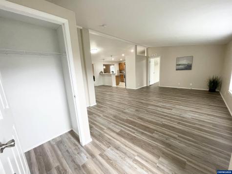 4455 Blueberry (-4445) Lane NE Salem OR 97305