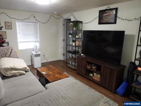1537 Salem Avenue SE Albany OR 97321