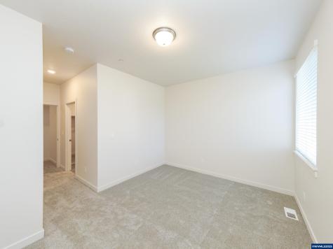3857-3861 Village Center Drive SE Salem OR 97302