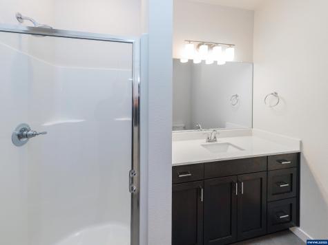 3857-3861 Village Center Drive SE Salem OR 97302