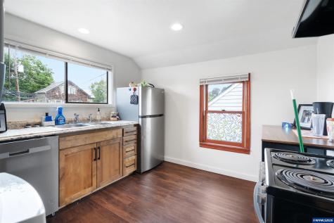 719 SW 4th Street Corvallis OR 97333