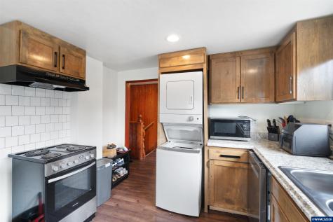 719 SW 4th Street Corvallis OR 97333