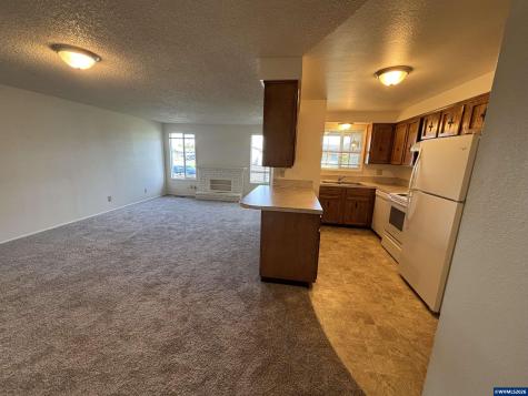 4196 47th Avenue NE Salem OR 97305