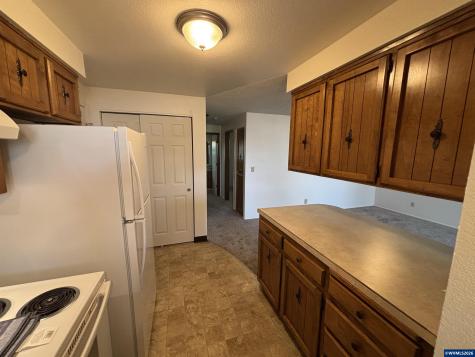 4196 47th Avenue NE Salem OR 97305