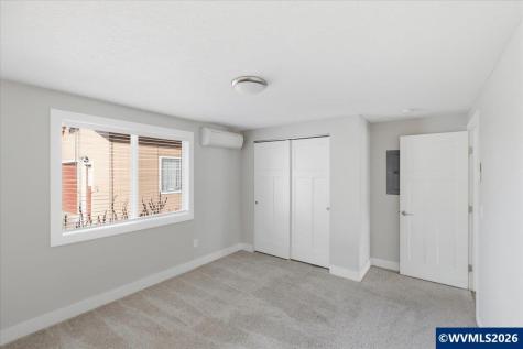 300 NW Santiam Bl Mill City OR 97360