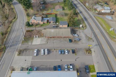 300 NW Santiam Bl Mill City OR 97360