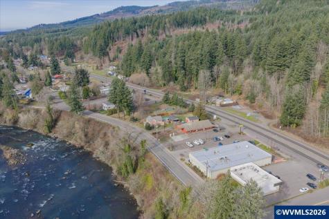 300 NW Santiam Bl Mill City OR 97360