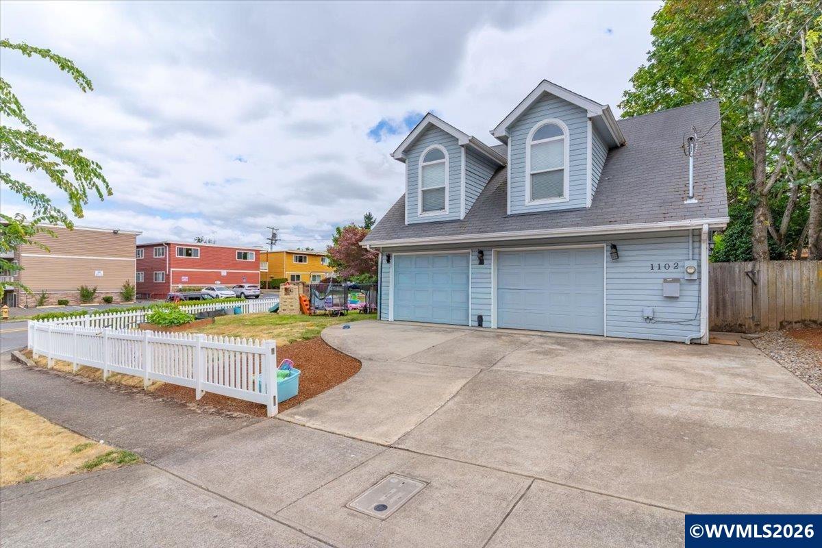 380 Owens (& 1102 Fairmount) Street S Salem OR 97302