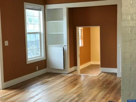 119 Wesley (605 Miller) Street Silverton OR 97381