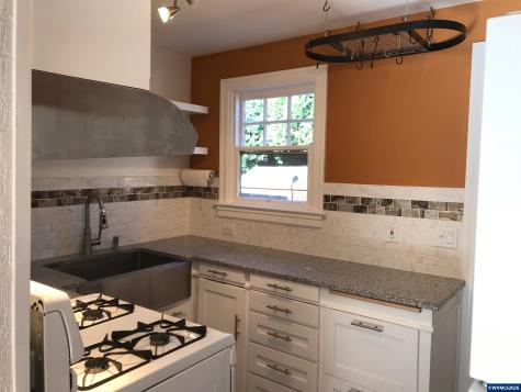 119 Wesley (605 Miller) Street Silverton OR 97381