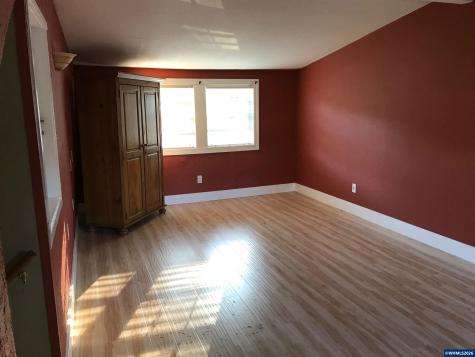 119 Wesley (605 Miller) Street Silverton OR 97381