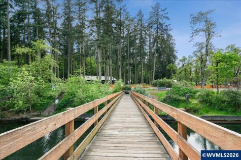 119 Wesley (605 Miller) Street Silverton OR 97381