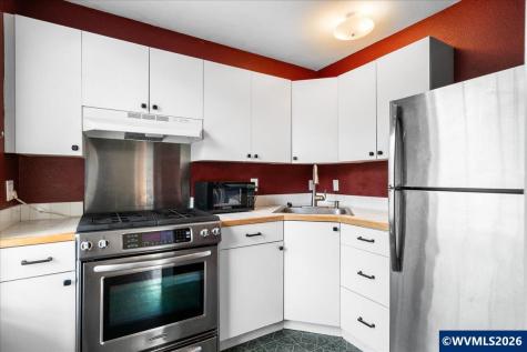 119 Wesley (605 Miller) Street Silverton OR 97381