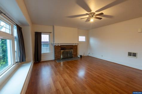 2306 3rd Street Tillamook OR 97141