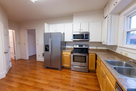 2306 3rd Street Tillamook OR 97141